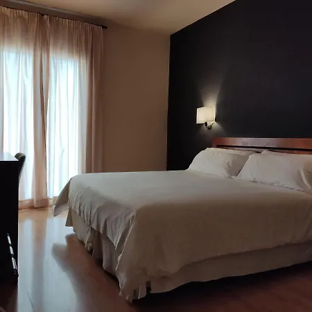 Hotel Puerta De Espana