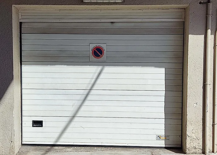 Szálloda Puerta De Espana 3*