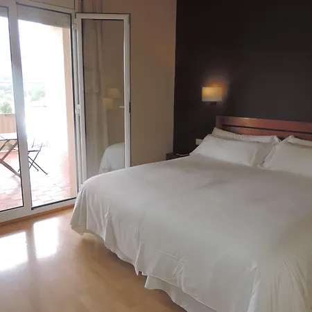 Puerta De Espana Hotel 3*